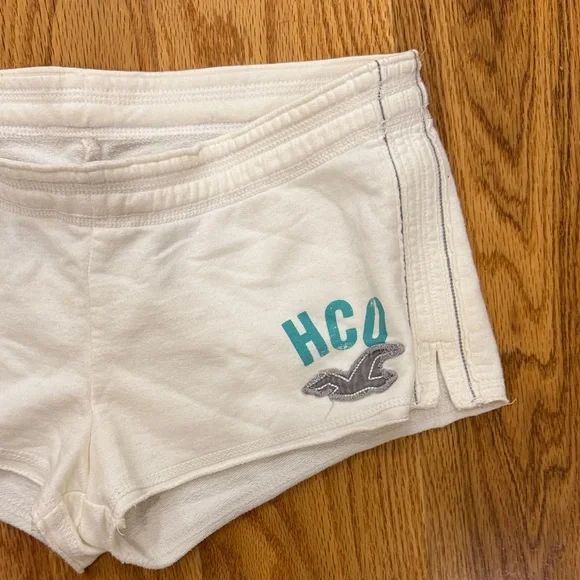 Vintage Hollister Women's White cotton  Shorts - Picture 2 of 4